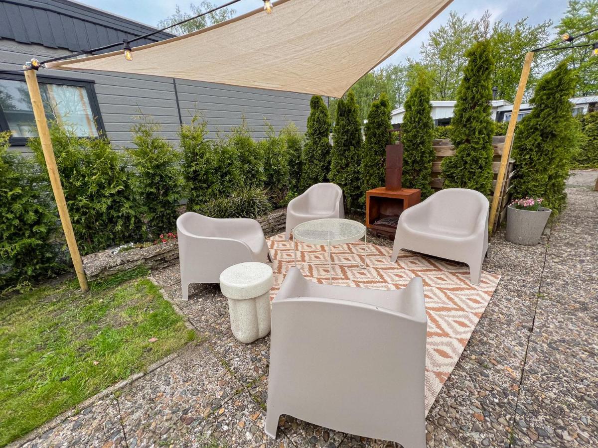 Bosrijk Chalet - Hottub - Veluwe Putten Exteriör bild