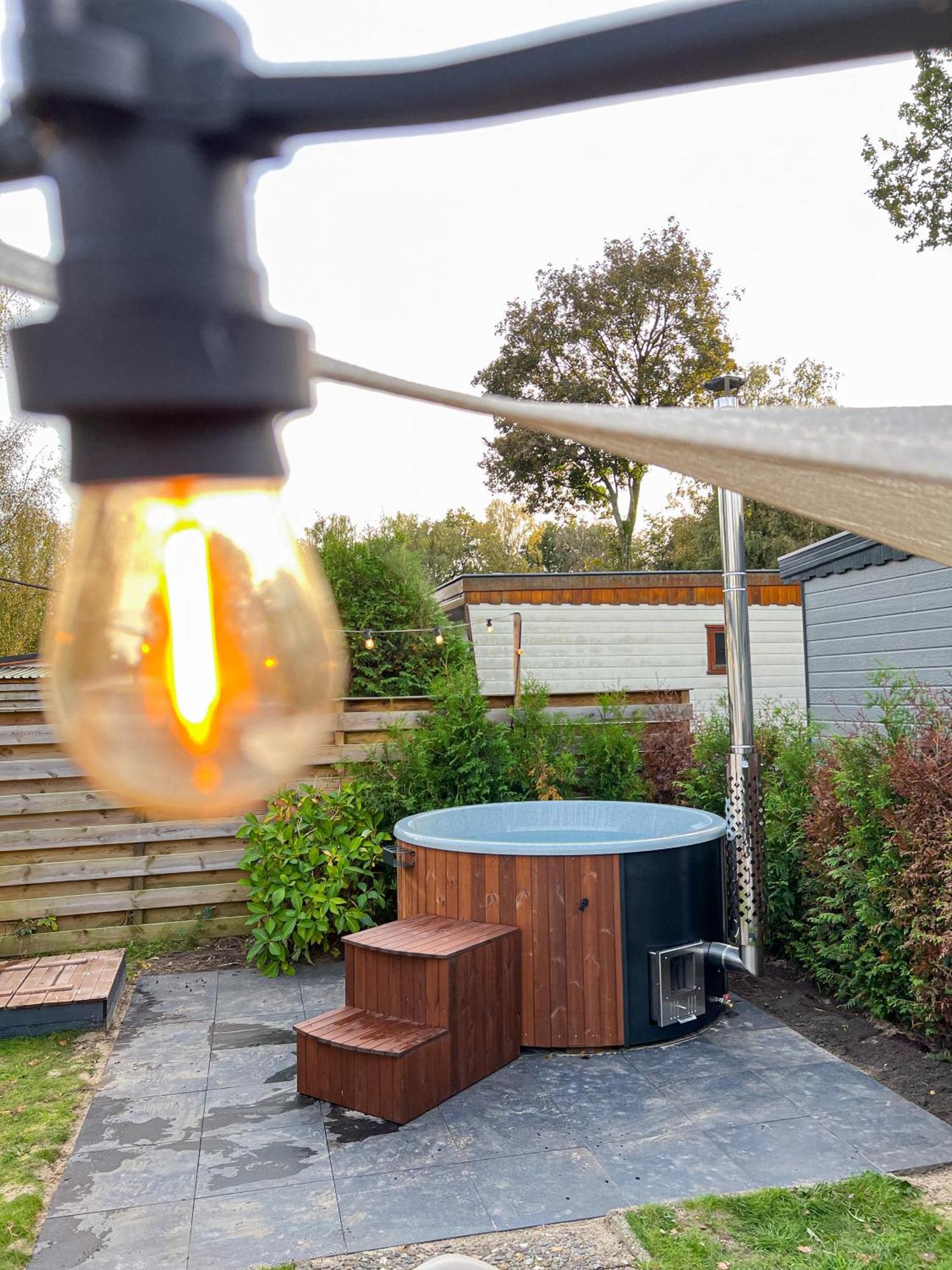 Bosrijk Chalet - Hottub - Veluwe Putten Exteriör bild